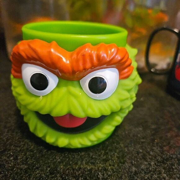 Universal Studios Large 3-D Marvel Spiderman Mug Cup Coffee 3 3/4"/Vintage Sesam - Picture 5 of 9